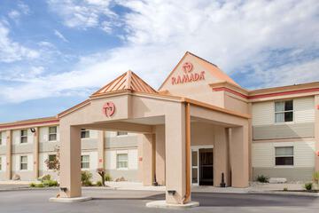 Ramada by Wyndham Angola / Fremont Area