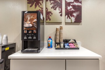 Breakfast/Coffee Service 44 of 44