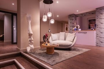 Spa reception