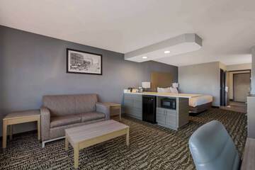 Room 44 of 71