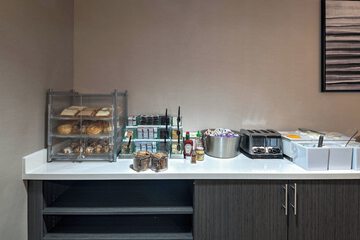 Breakfast/Coffee Service 29 of 30