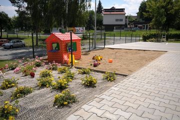 Children's play area - outdoor