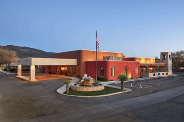 Hotel Don Fernando de Taos Tapestry Collection by Hilton