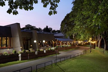 Front of property - evening/night
