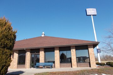 Business Center 16 of 18