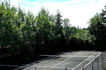 Tennis court
