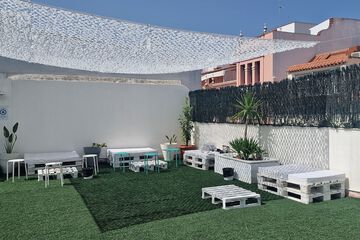 Rooftop pool