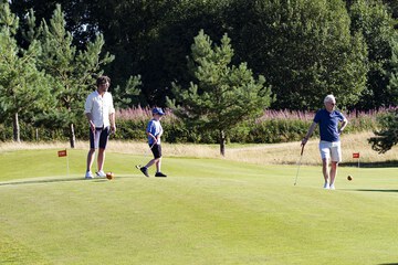 Mini-golf