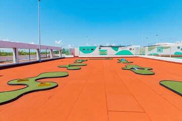 Mini-golf