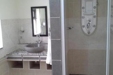Photo 42