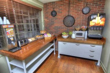 Breakfast/Coffee Service 41 of 59