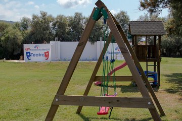 Children's play area - outdoor