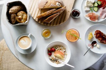 Breakfast meal
