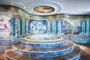 Indoor spa tub