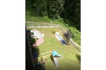 Children's play area - outdoor