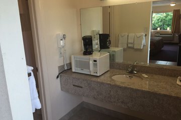 Room 14 of 19