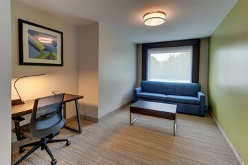 Room 41 of 51
