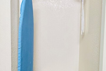 Iron/ironing board