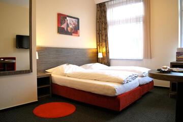 Photo 24