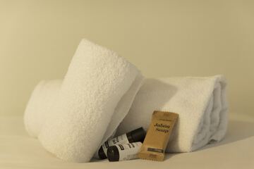 Bathroom amenities
