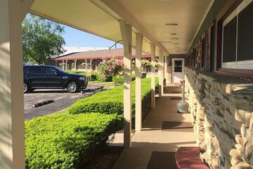 Wisconsin-Aire Motel by OYO Random Lake