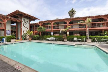 Pool 6 of 37