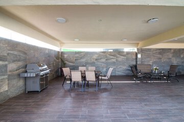 BBQ/picnic area