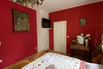 Photo 33