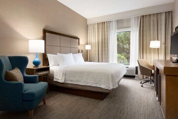 Room 25 of 43