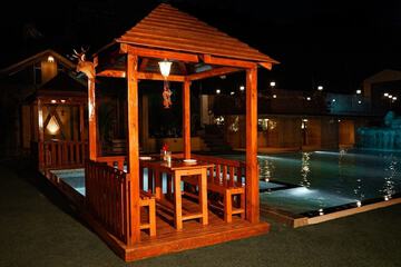 Poolside bar