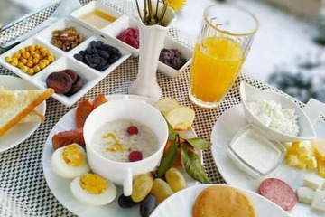 Breakfast meal