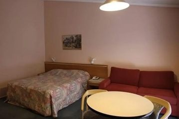 hotel_rooms