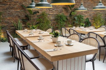 Breakfast area
