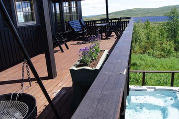 Private spa tub