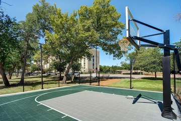 Sport court