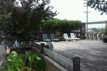 Sundeck
