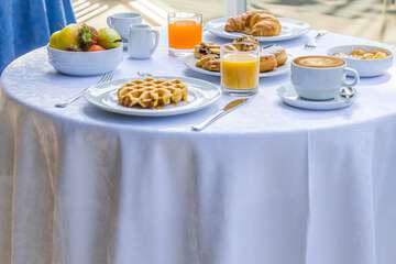 Breakfast buffet