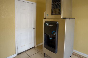 Hotel Interior 6 of 23