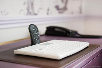 Room amenity