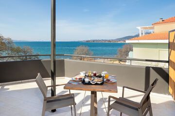 Beach/ocean view