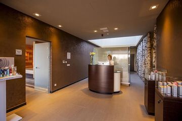 Spa reception