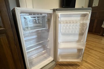 Mini-refrigerator
