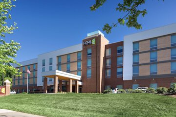 Home2 Suites by Hilton Charlotte Belmont