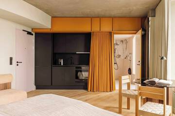 Private kitchenette