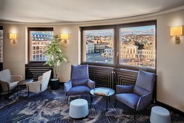 Executive lounge