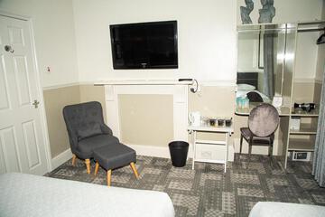 Photo 4