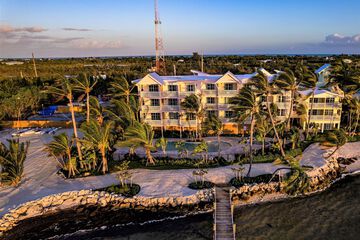 Grassy Flats Resort & Beach Club