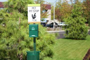 Pet-friendly amenities