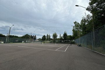 Tennis court