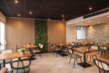 Breakfast area